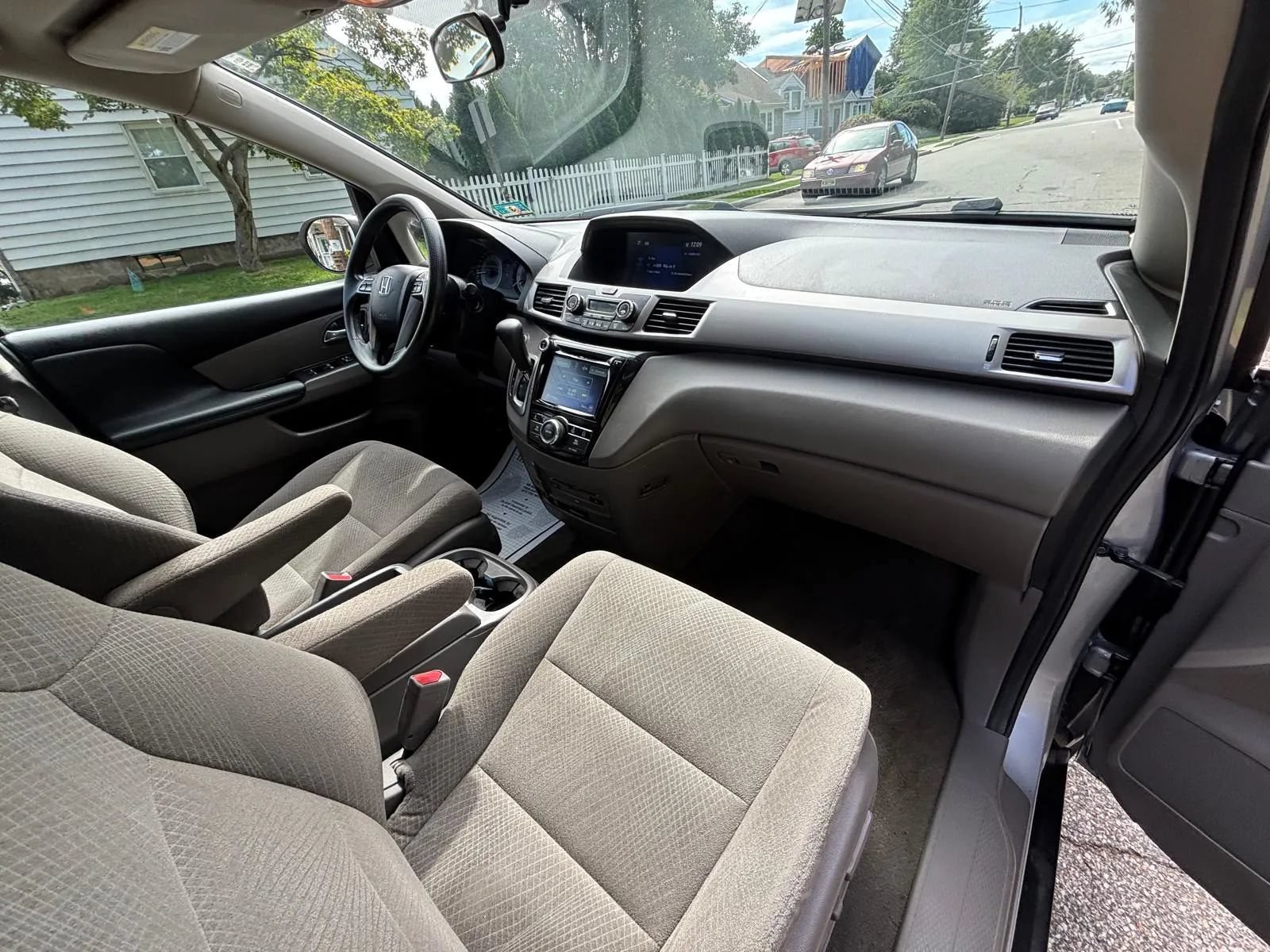 Used 2016 Honda Odyssey SE image 27