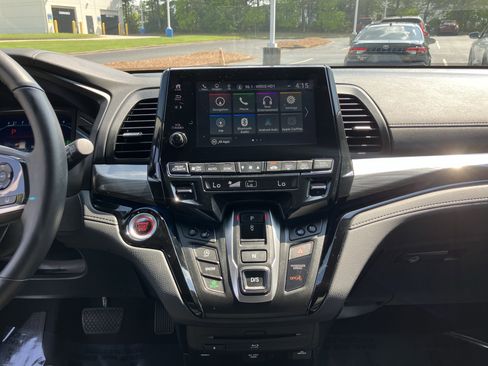 Used 2024 Honda Odyssey Elite image 25