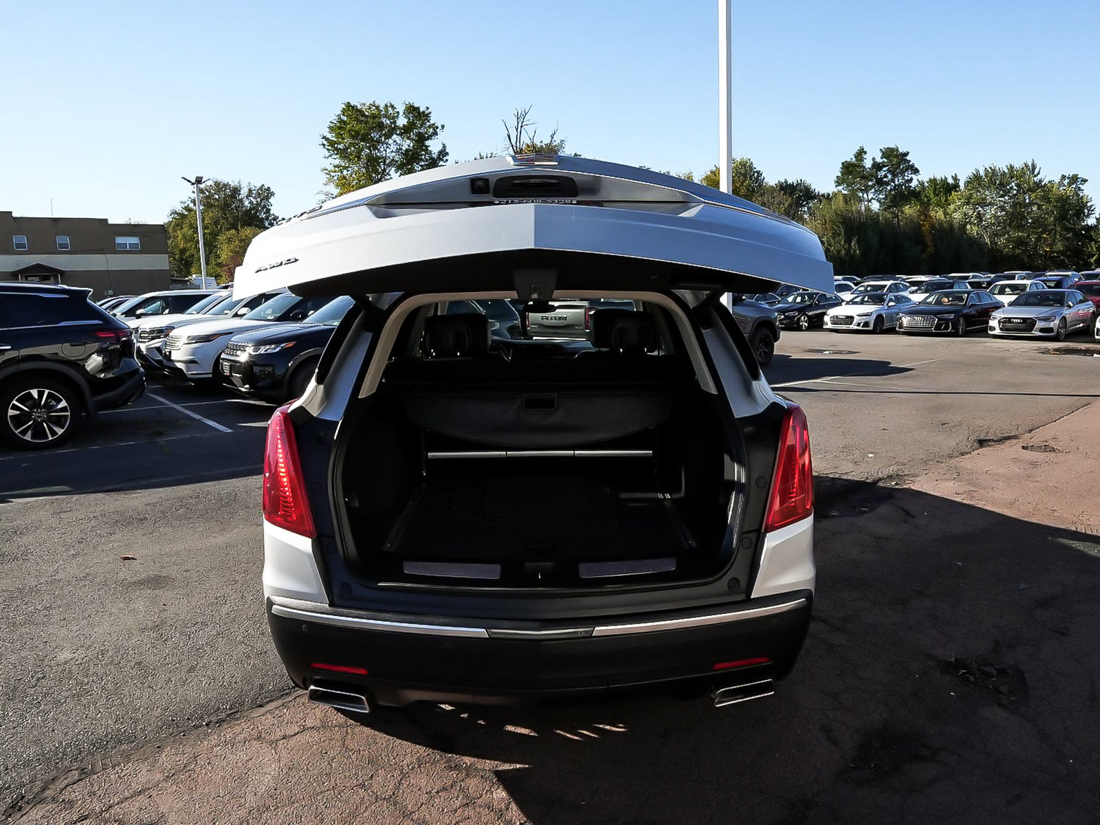 Used 2018 Cadillac XT5 Premium Luxury w/ Driver Assist Package AWD/4WD image 49