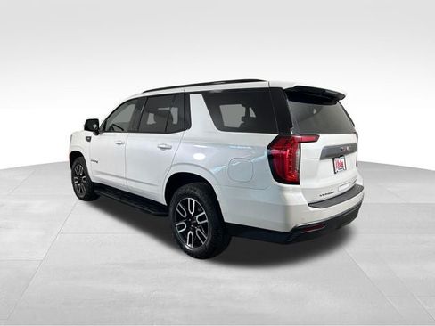 Used 2024 GMC Yukon AT4 w/ Technology Package AWD/4WD image 4