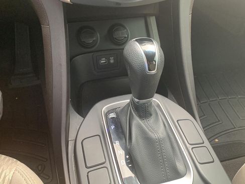 Used 2017 Hyundai Santa Fe Sport AWD/4WD image 15