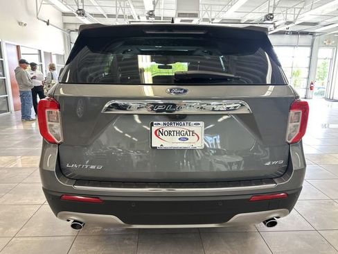 Used 2024 Ford Explorer Limited AWD/4WD image 15