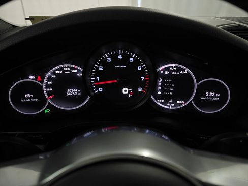 Certified 2023 Porsche Cayenne Platinum Edition AWD/4WD image 40