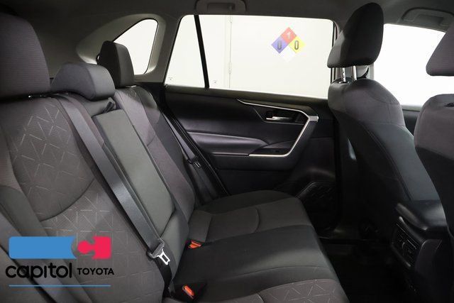 Certified 2024 Toyota RAV4 XLE AWD/4WD image 28