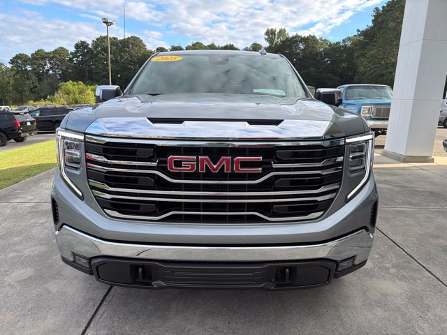 Used 2025 GMC Sierra 1500 SLT RWD image 2