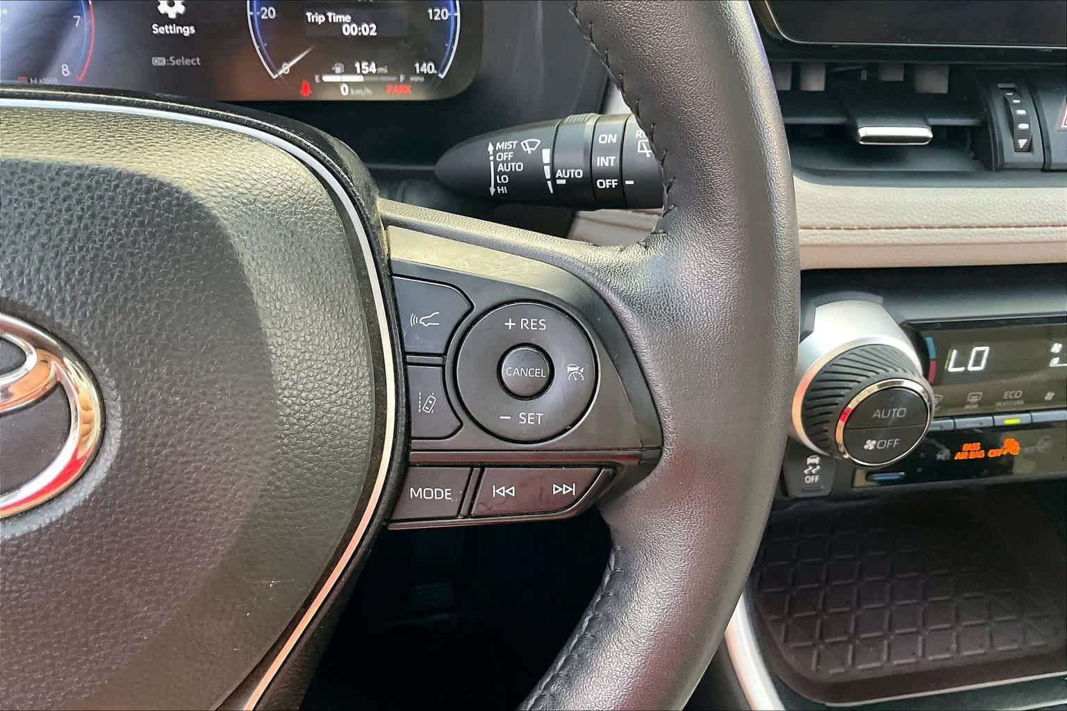 Used 2025 Toyota RAV4 Limited w/ Weather Package AWD/4WD image 25