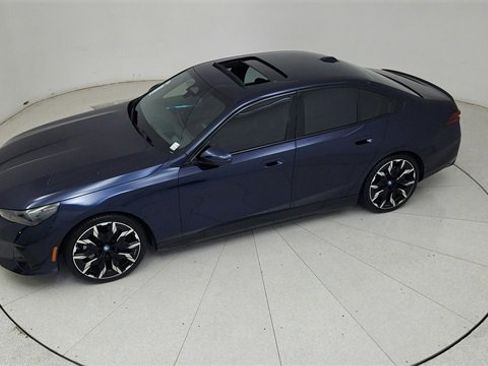 Used 2025 BMW i5 eDrive40i w/ M Sport Package image 76