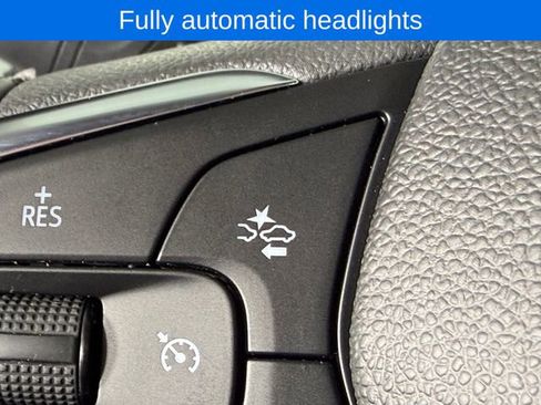 Used 2025 Chevrolet Trax ACTIV FWD image 23