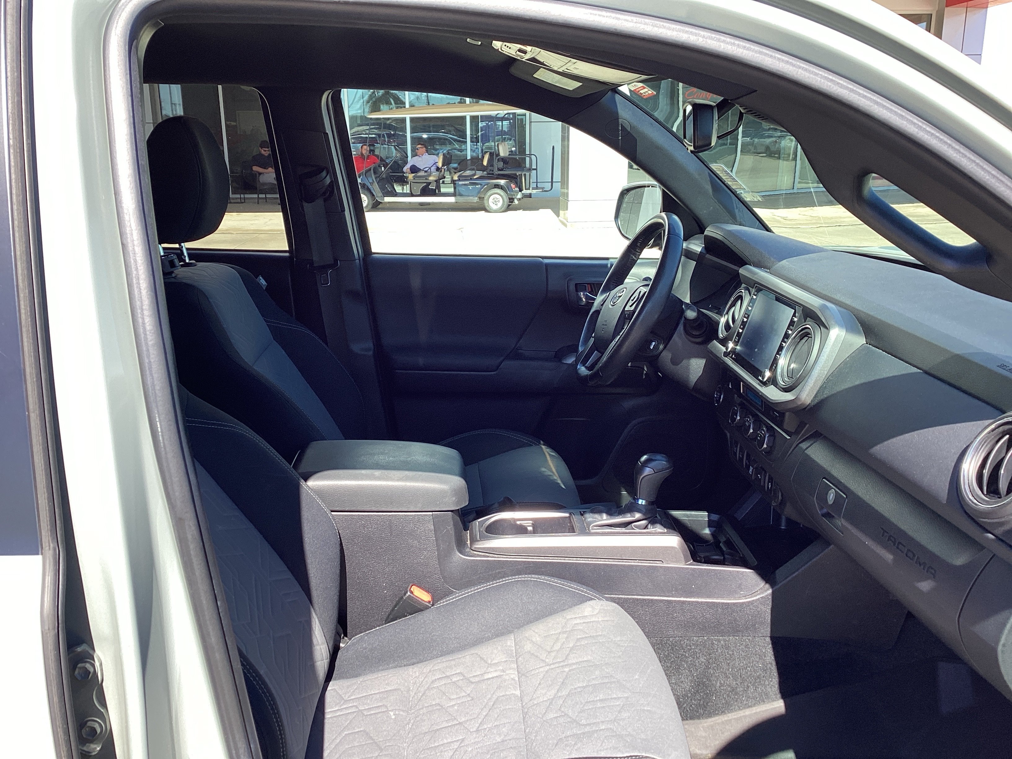Used 2023 Toyota Tacoma TRD Sport w/ Technology Package RWD image 10