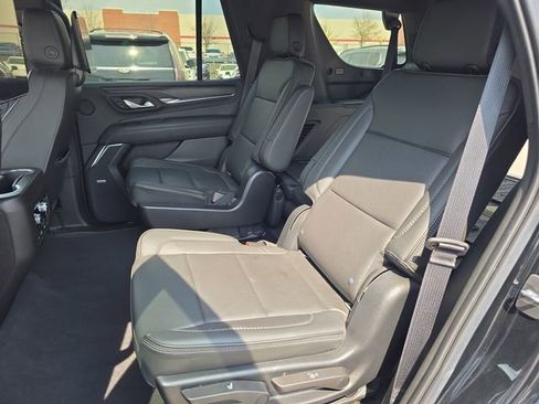 Used 2021 GMC Yukon Denali AWD/4WD image 13