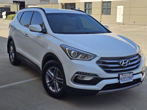 Used 2017 Hyundai Santa Fe Sport FWD image 4