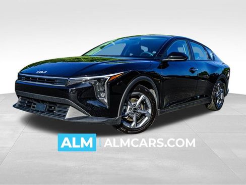 Used 2025 Kia K4 FWD image 1