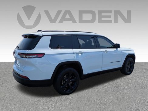 Used 2021 Jeep Grand Cherokee L Laredo RWD image 26