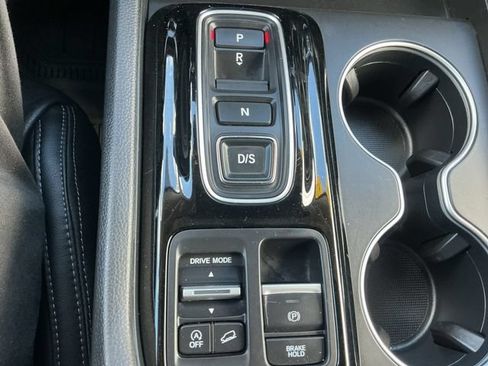 Used 2024 Honda Pilot Touring image 26