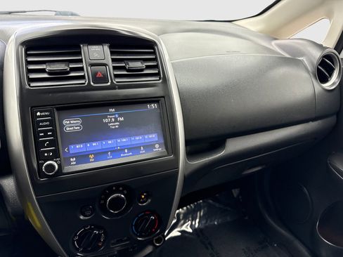 Used 2019 Nissan Versa Note SV FWD image 24