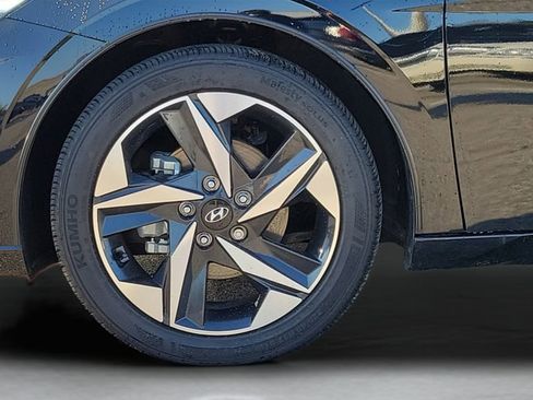 Certified 2023 Hyundai Elantra SEL w/ Convenience Package image 18