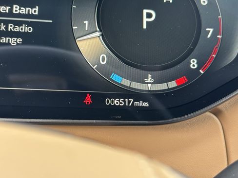 Used 2025 Land Rover Range Rover SE image 20