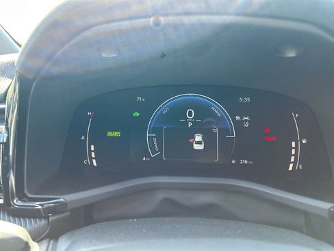 Used 2026 Toyota Camry SE image 8