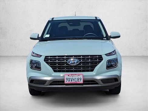 Certified 2026 Hyundai Venue SE FWD image 6