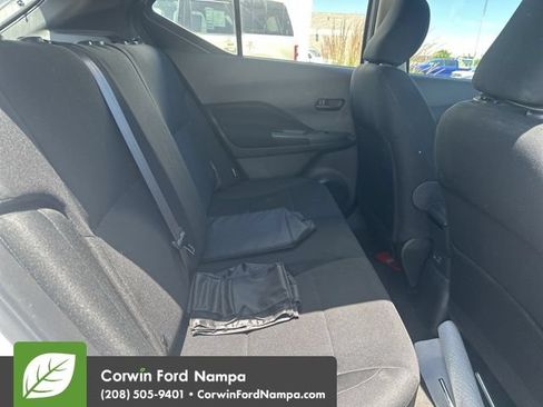 Used 2023 Nissan Kicks S FWD image 9