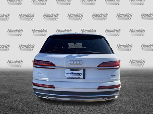 Used 2022 Audi Q7 Premium Plus image 9