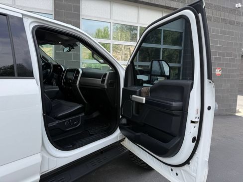 Used 2018 Ford F350 Lariat w/ Chrome Package AWD/4WD image 46