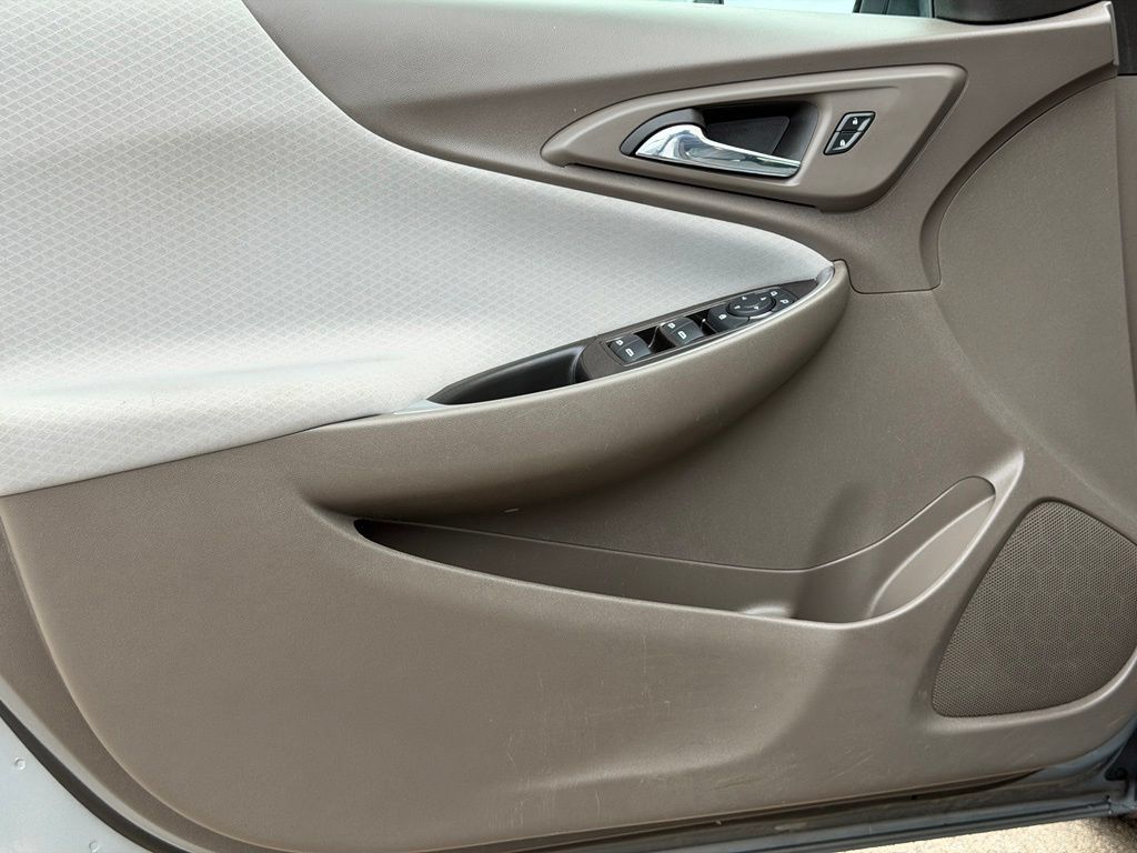 Used 2023 Chevrolet Malibu LS FWD image 22
