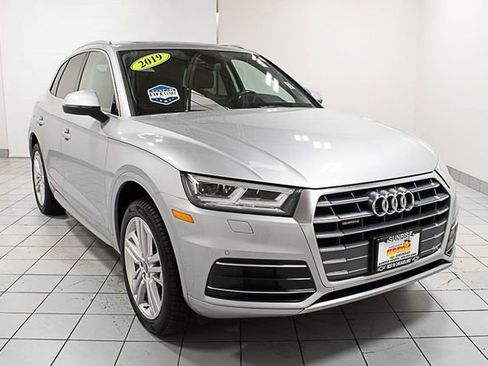 Used 2019 Audi Q5 2.0T Premium Plus w/ Premium Plus Package AWD/4WD image 1