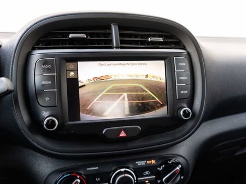 Used 2024 Kia Soul LX w/ Option Group 015 image 30