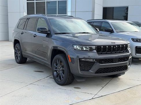 New 2026 Jeep Grand Cherokee L Limited AWD/4WD image 3