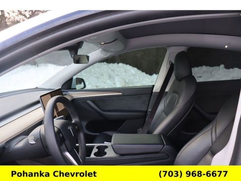 Used 2022 Tesla Model Y Performance image 17