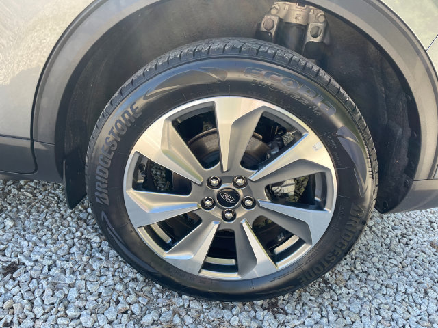 Certified 2025 Ford Escape Platinum AWD/4WD image 21
