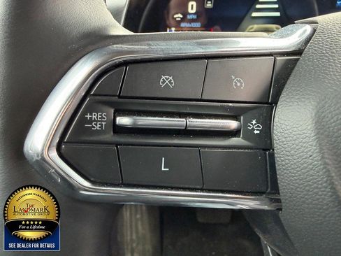 Used 2025 Chevrolet Equinox LT image 10