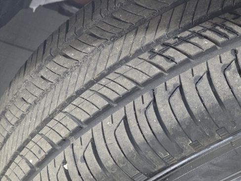 Used 2025 Nissan Sentra SV image 7