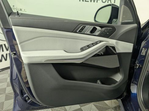 New 2026 BMW X7 xDrive40i w/ M Sport Package image 17