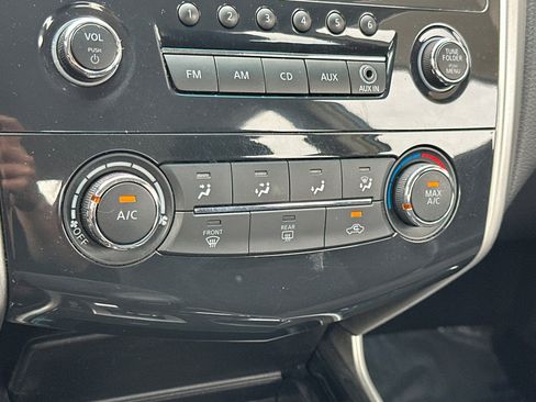 Used 2013 Nissan Altima 3.5 S image 19