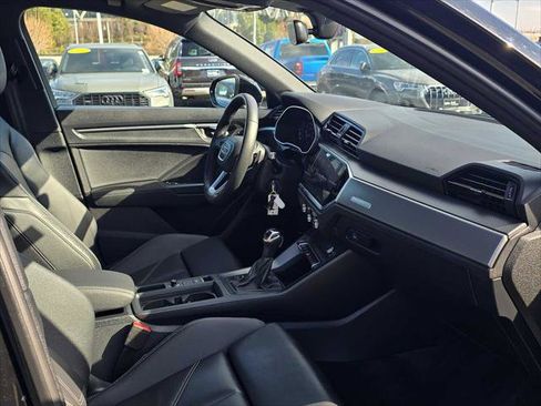 Certified 2025 Audi Q3 2.0T Premium w/ Black Optic Sport Package image 11