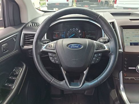 Used 2020 Ford Edge Titanium AWD/4WD image 19