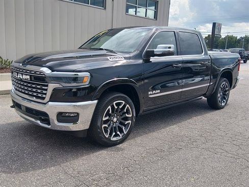 Used 2025 RAM 1500 Limited AWD/4WD image 7