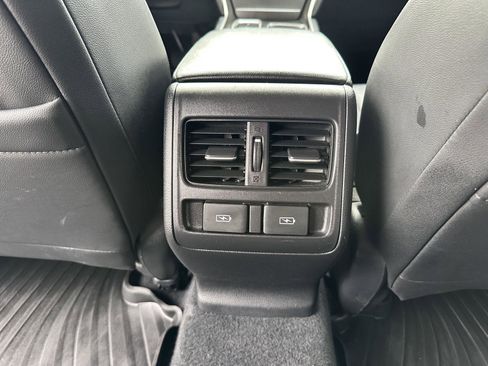 Used 2022 Honda Accord Touring image 17