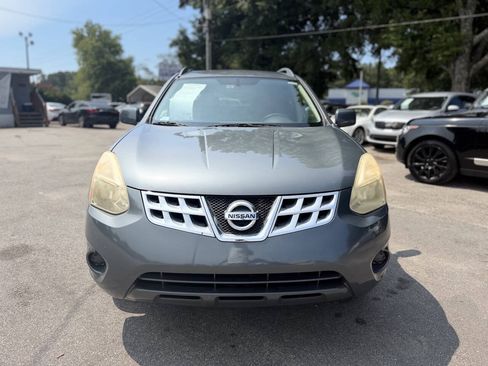 Used 2011 Nissan Rogue SV FWD image 2