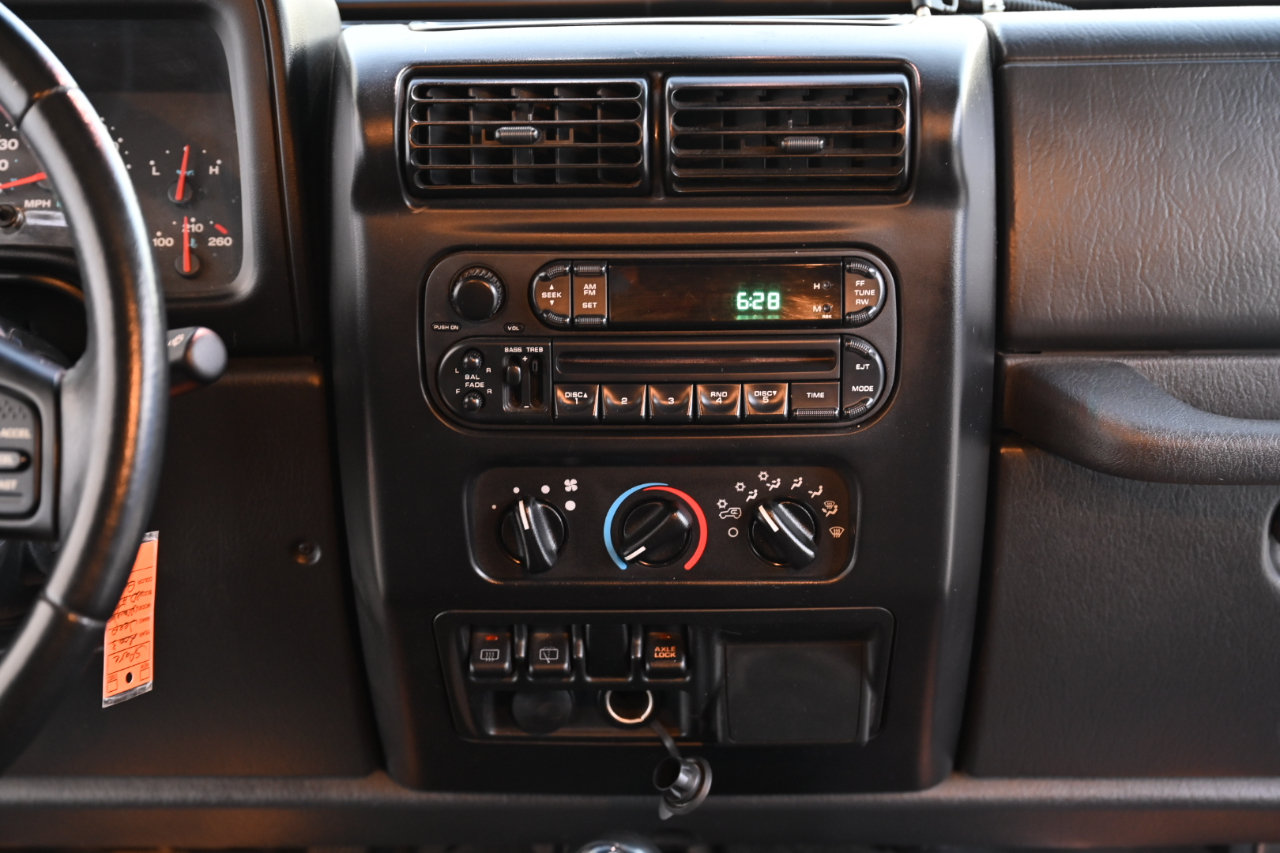 Used 2003 Jeep Wrangler Rubicon AWD/4WD image 22