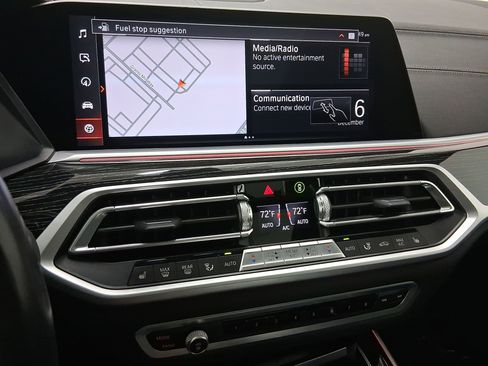 Certified 2022 BMW X7 M50i image 23