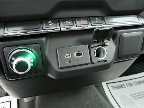 Used 2021 Chevrolet Silverado 1500 Custom Trail Boss image 28