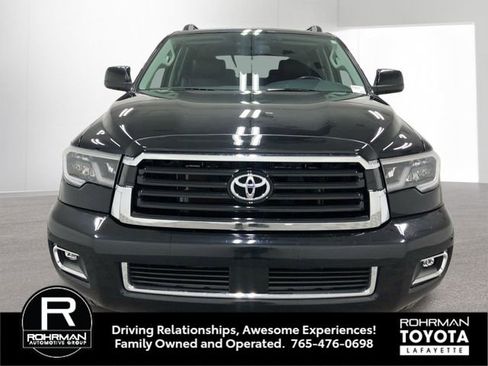 Used 2019 Toyota Sequoia TRD Sport w/ TRD Sport Premium Package AWD/4WD image 10
