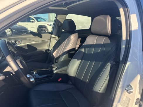 Used 2023 Acura Integra Base image 11