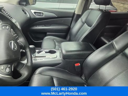 Used 2019 Nissan Pathfinder SL FWD image 7