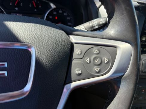 Used 2019 GMC Terrain SLE w/ Driver Convenience Package AWD/4WD image 18