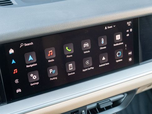 Certified 2025 Porsche Cayenne image 20