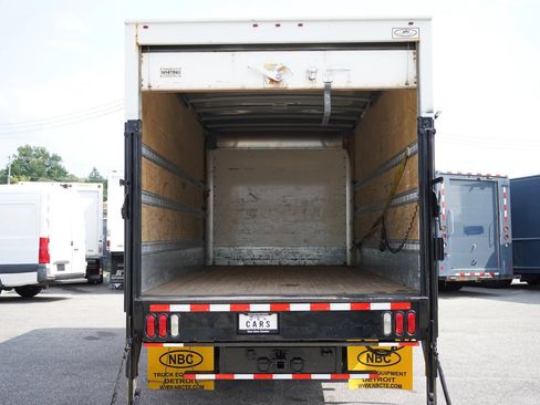 Used 2018 Ford F550 2WD Regular Cab Super Duty image 11
